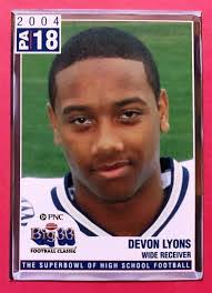 Devon Lyons's Instagram, Twitter & Facebook