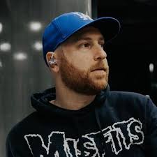 Jonathan Vigil (@JonathanVigil)