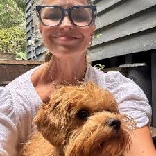 Out Of The Shadows : Sponsor