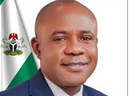 Elvis Chris (@ochubaluagu1)