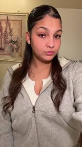 Elissa Reyes's Instagram, Twitter & Facebook