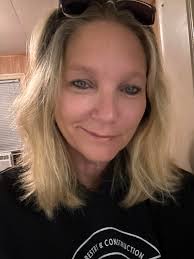 Waving from Wachusett .Happy Sunday🥶🏔️☃️🎄❤️