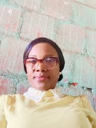 Teaching daughters personal hygiene habits