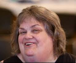 Heather Simmons's Instagram, Twitter & Facebook