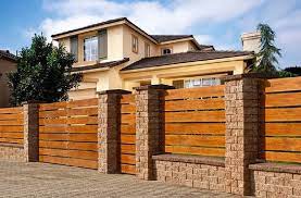 Pagar rumah minimalis aluminium dengan laser cut. 10 Ide Desain Pagar Minimalis Kayu Bikin Hunian Sederhana Jadi Mewah Rumah123 Com