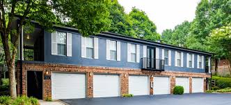 Luxury consignment #lgsstyle shop our feed! Maa Spring Luxury Apartments For Rent In Smyrna Ga Maa