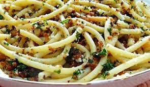 Pochi ingredienti che devono essere eccellenti. Ricetta Spaghetti Aglio Olio E Pane Fritto Le Ricette Di Buonissimo