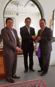 However, it is advised that you contact the embassy of oman in kuala lumpur, malaysia for the updated information. Embassy Of Malaysia Muscat On Twitter Mr Kamarul Idzham Rahmat Malaysian Consul Of Agriculture In Dubai Calls On H E Shahril Effendi Abd Ghany Ambassador Of Malaysia To The Sultanate Of Oman 16