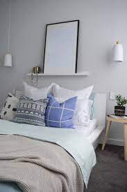 How To Style A Bed Like A Pro Bed Styling Tips And Tricks Bed Styling Dreamy Bedrooms Bed Cushions Arrangement