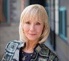 Linda Lasko's Instagram, Twitter & Facebook