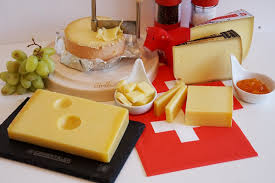 In der schweiz hergestellter käse, insbesondere die landestypischen sorten, siehe käseherstellung in der schweiz. Kase Aus Der Schweiz Die Wichtigsten Sorten Im Testbiancas Blog
