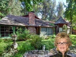 Jane Fonda S Old Pad Goes Back On The Market For 2 3 Million Maisons De Celebrites Maison Actrice