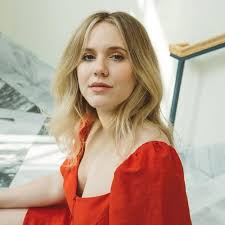 Greg strongly disagrees and can name several new bands and singers that are both completely original and really popular. Track Review Leah Nobel This Pain Will Be Useful Music Musings Such