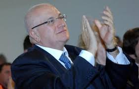 PDL: Raffaele Lauro propone il contratto di mutuo sostegno per le coppie di  fatto (anche gay) | GayPrider