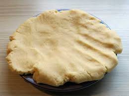 Quitten waschen, vierteln, schälen, entkernen und quer in scheiben schneiden. Quittenkuchen Rezept Mit Weisswein Und Murbeteig In Der Springform