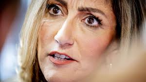 Yesilgöz reageert weifelend op Poetins provocatie, Timmermans wil krachtige  reactie