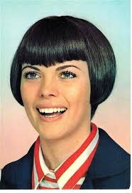 C'est beau quand rio se d? Made In France Vintage Color Photo Postcard Carte Postale Mireille Mathieu Singer Photo Postcard