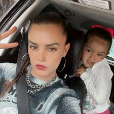 🏀Mi cuerpo mi casa/La cancha nuestra casa🏀 . . . . . #basketballtraining  #natalygtz8 #innvictus #snekers #sneakerheads 📸 @julio_fotograf