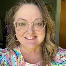 Felicia Earley's Instagram, Twitter & Facebook