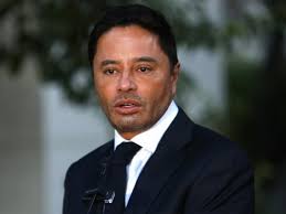 La Florida: destituyen a concejala Abedrapo que trató de "rata" a alcalde  Rodolfo Carter