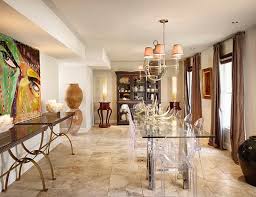 The tulip table and the ghost chair occupy little physical and visual weight, great in smaller spaces. Naturalistes