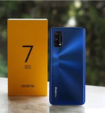 Features 6.4″ display, snapdragon 720g chipset, 4500 mah battery, 128 gb storage, 8 gb ram. Harga Dan Spesifikasi Realme 7 Pro