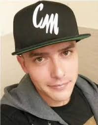 Robert Alex's Instagram, Twitter & Facebook