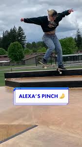 Now THIS is how you crooked grind 🙌 @trans.sender doin the dang thing!  #kruxtrucks #skateboarding #lifewithouthangups