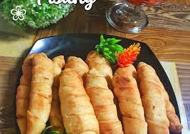 Agar bunga mengguncang renyah dan enak, kita perlu menyaring adonan yang sudah dibuat sebelumnya. Resep Molen Pisang Renyah Anti Gagal Kreasi Masakan