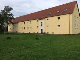 Früher oder später können sie das traumtreppenhaus in ihrer traumwohnung erreichen. 4 Zimmer Wohnung Zu Vermieten Ackendorfer Strasse 8 39126 Magdeburg Rothensee Mapio Net
