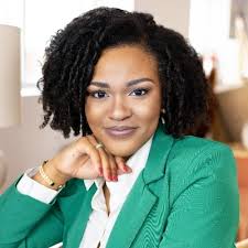 Over the weekend Coach Bae University have collaborated with Passion Role  and Wealth University to build the ULTIMATE coaching program.. We have  strategic hands