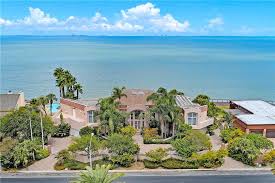 I expected some surprise over the kingdom mirror's eviction… but i did not realize that some of you (apparently?) believe that i … Home For Sale 6 Bedrooms 9 Bathrooms Price 2 749 000 10571 Texasbeachhomes Com