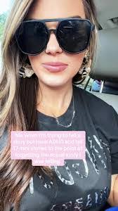 Lacie Ross's Instagram, Twitter & Facebook