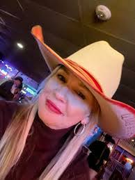 Sherry Horn's Instagram, Twitter & Facebook