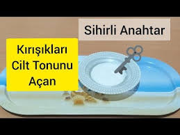 Aninda Kirisikliklari Cilt Tonunu Acan Sihirli Anahtar Sanki Gozle Gorulur Fark Icin Genclik Maskesi Y Cilt Bakimi Tuyolari Cilt Beyazlatma Dogal Cilt Bakimi
