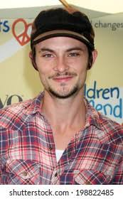 Los Angeles Ca Usa June 20 Stock Photo 2643844787