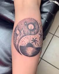 Elegir El Diseno Environnant Les N T Tatuaje No Siempre Es Lo Maohydrates Sencillo Huh Qui Debes Considerar Mucha Small Tattoos Hippie Tattoo Yin Yang Tattoos