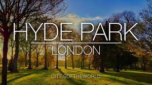 Covering 142 hectares (350 acres) and with over 4,000 trees, a large lake, a meadow and ornamental flower gardens, there's a good chance you'll forget you are right in the centre of london. Hyde Park London Youtube
