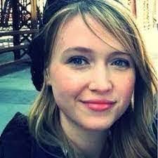 Danielle Tapp's Instagram, Twitter & Facebook