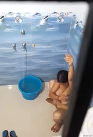 Bhabhi bathing - video 4 - ThisVid.com