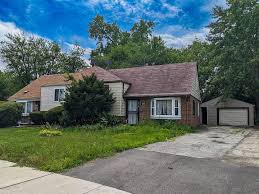 9814 S Merrion Ave, Chicago, IL 60617