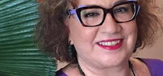 Escritora defende amor livre em novo livro: “Cada um escolhe como quer  viver”