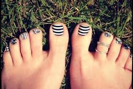 Black And White Striped Toe Nails Jamberry Nails Fashion Design Jewelry Manicure Pedicure Nail Art Nail Polish Feet Fingers Acrylics Summer B Pedicure Nail Art Pedicure Nails Toe Nail Designs
