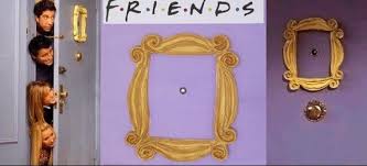 Frame Friends Serie Tv Show 1 Frame Monica S Apartment Peephole Friends Monica S Frame Apartament Friends Frame Friends Tv Show Frame Monicas Apartment