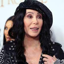 Cher doesn't just rely solely on cosmetic procedures to keep her glowing through the years. Cher Schwebt Die Sangerin In Lebensgefahr Intouch