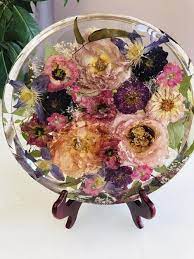 Flowers in resin epoxy resin project and ideas. Preserving Bouquet Flowers In Resin How To Preserve Flowers Hello Lidy