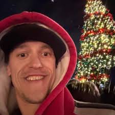 What network is showing the NASCAR race this weekend?