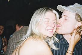 Abbey Michelle (@abbey.cowlin) • Instagram photos and videos