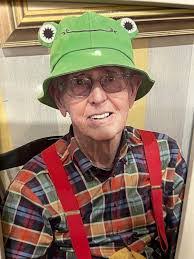 Carrie Judd's Instagram, Twitter & Facebook