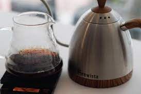 There are many ways to brew coffee, and each of them have their up and downs. A Brief History Of Manual Brewing Methods De La Sierra Cafe